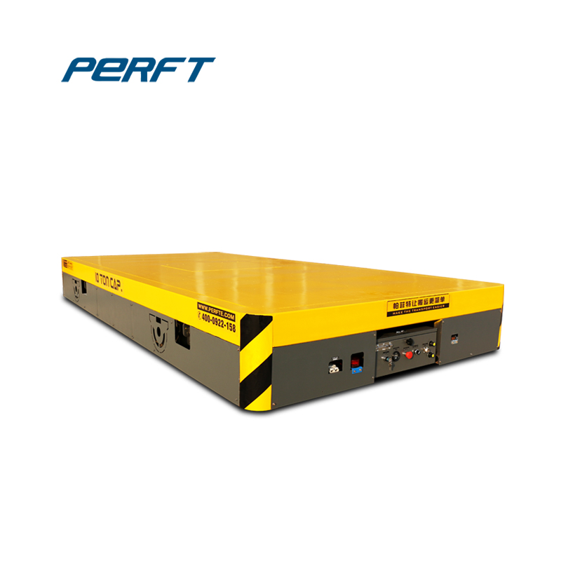 How the electric flat car and its base are constructed.